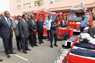 Côte d'Ivoire : Alassane Ouattara chez les pompiers de l'indénié 